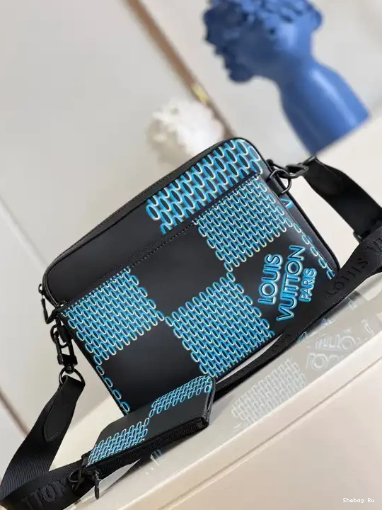 TRIO LOUIS MESSENGER VUITTON 0615